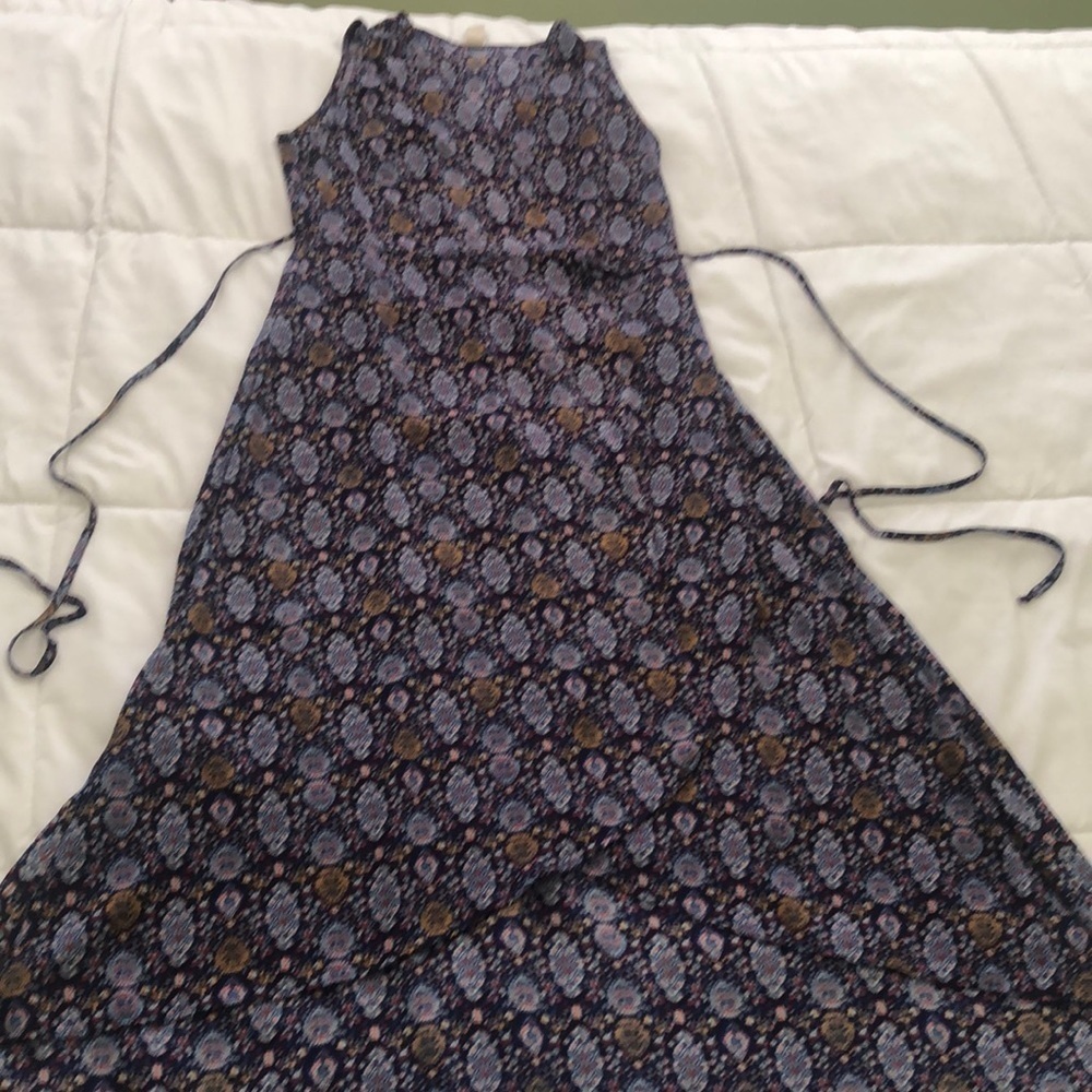 Allison Joy high low Vneck summer dress with wrap around belt navy with design